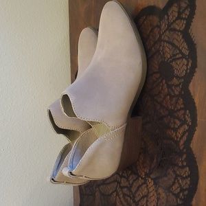 NEW leather tan booties size 8